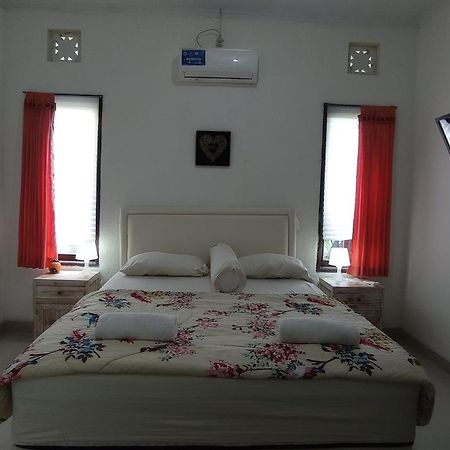 Neny'S Homestay Saba Exterior photo